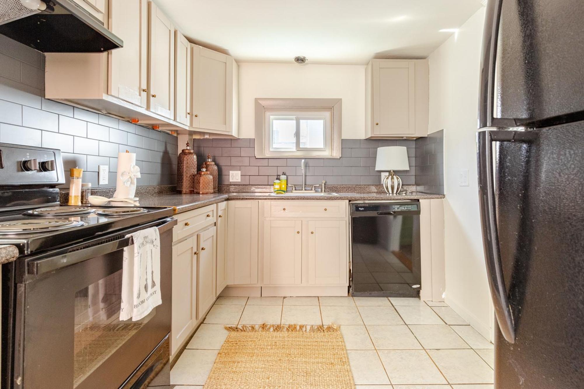 Moody Salem Home Away From Home Bagian luar foto