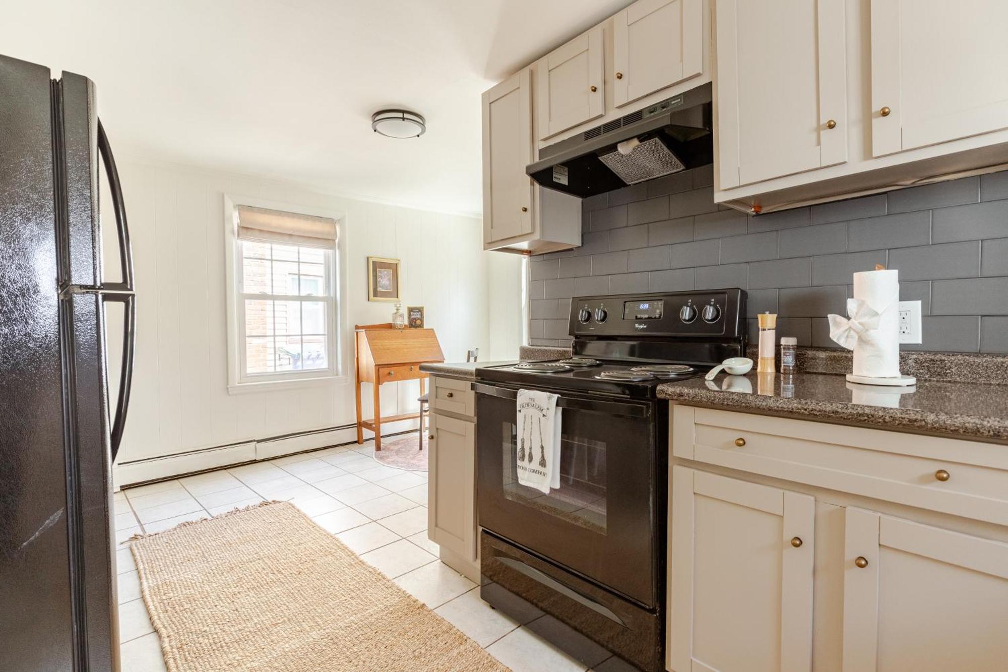 Moody Salem Home Away From Home Bagian luar foto